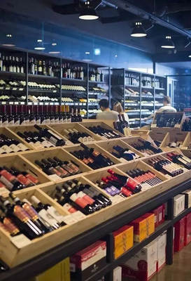 杭州一酒商銷售無(wú)正規(guī)進(jìn)貨渠道的名酒被執(zhí)法部門沒收,罰7.5萬(wàn)元