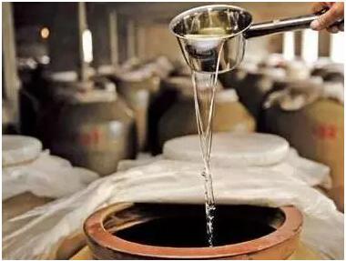 想經(jīng)營(yíng)一家酒類專營(yíng)店?《食品經(jīng)營(yíng)許可證》不能少